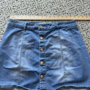 Celebrity Pink Button-Front Denim Blue‎ Jeans Mini Skirt Teen Womens Size 13/31